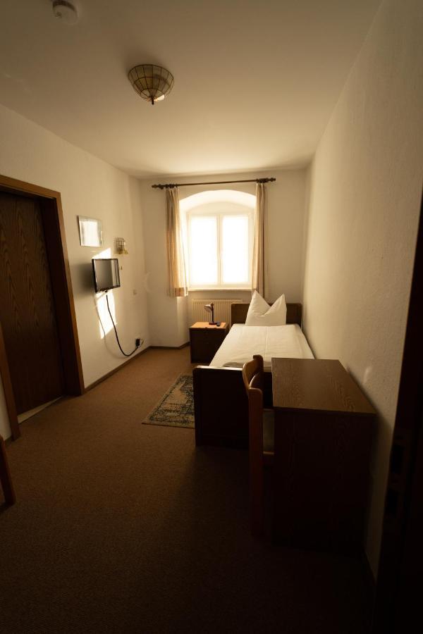 Bistro-Pension Vis-A-Vis Vohburg an der Donau Exteriör bild